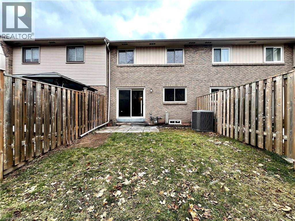 1532 Lancaster Drive Unit# 41, Oakville, Ontario  L6H 2Z3 - Photo 33 - 40829376