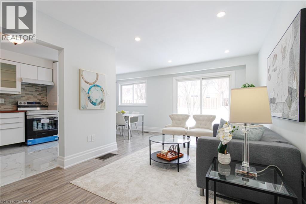 1532 Lancaster Drive Unit# 41, Oakville, Ontario  L6H 2Z3 - Photo 7 - 40829376