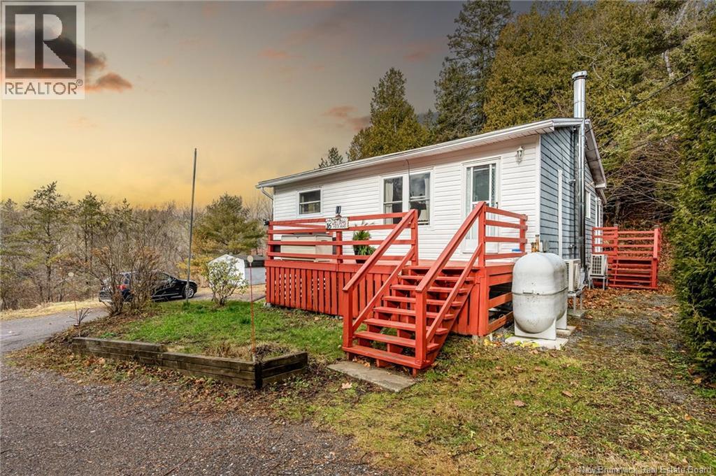 16 Field Road, Saint John, New Brunswick  E2M 6B2 - Photo 1 - NB138797