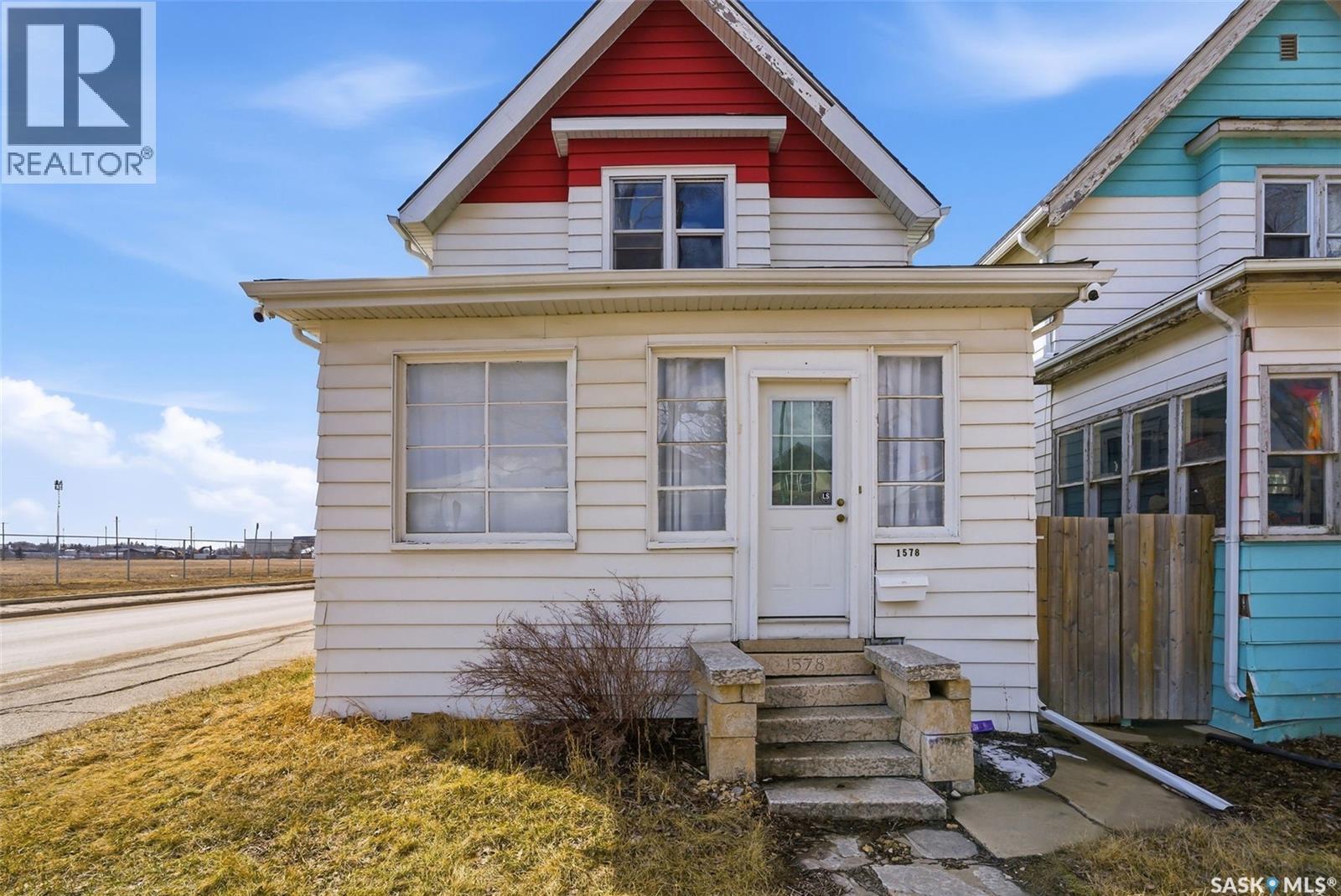 1578 Retallack Street, Regina, Saskatchewan  S4T 2J4 - Photo 2 - SK035692