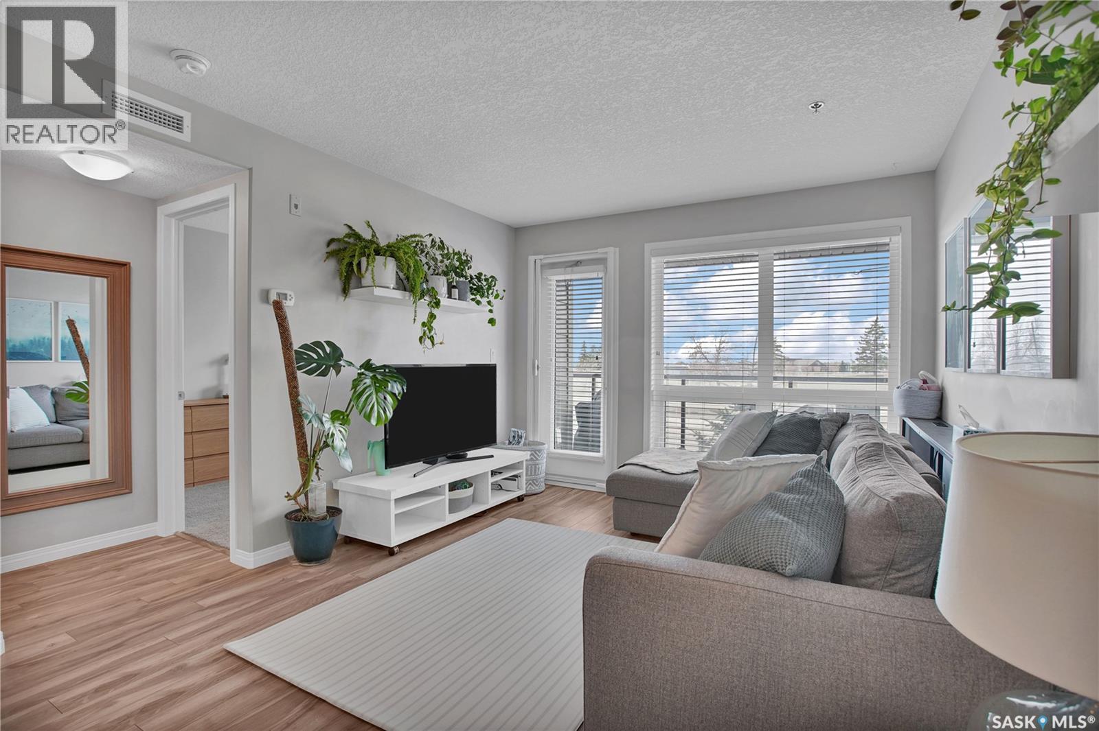 123 915 Kristjanson Road, Saskatoon, Saskatchewan  S7S 0B1 - Photo 5 - SK035630