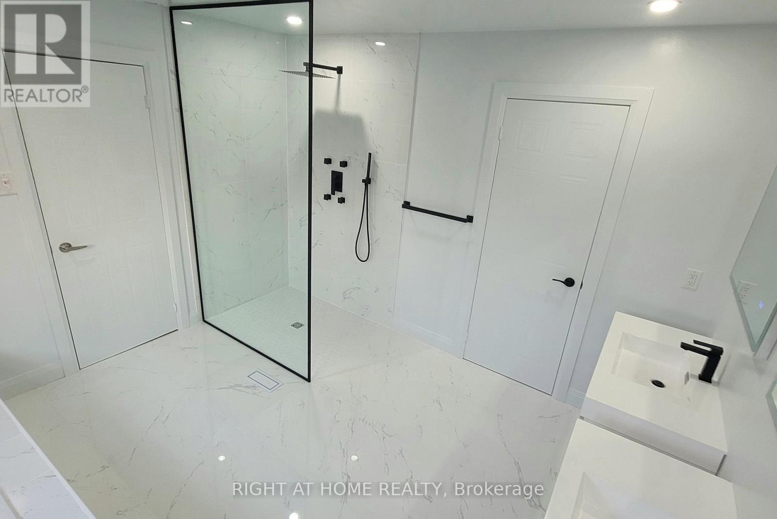 1040 Beaver Valley Crescent, Oshawa, Ontario  L1J 8N2 - Photo 26 - E12991330