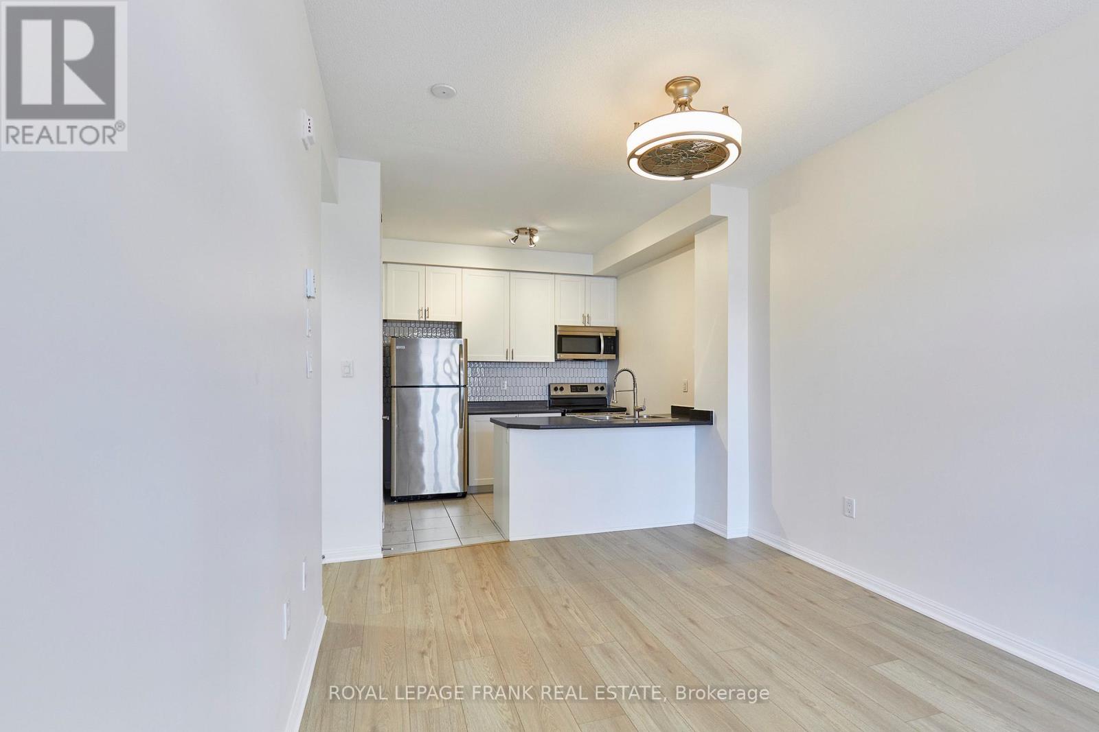 112 - 84 Aspen Springs Drive, Clarington, Ontario  L1C 0V3 - Photo 7 - E13116168