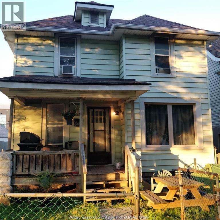 354 BRUCE, Windsor, Ontario