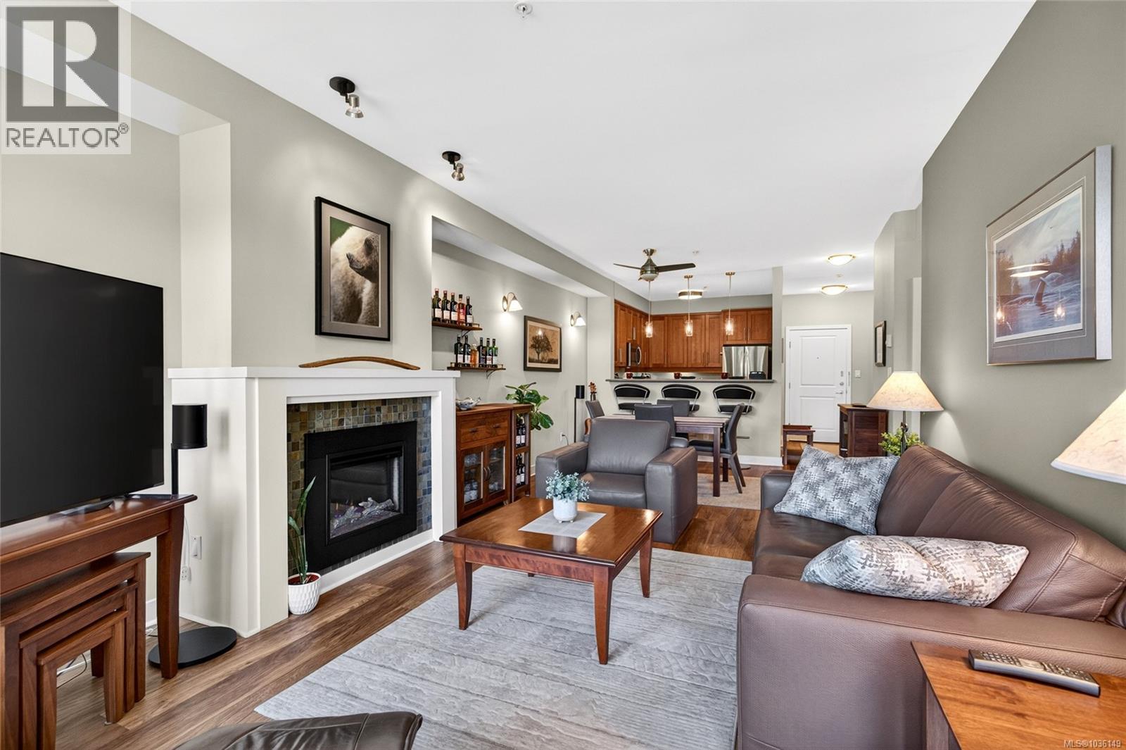 303e 1115 Craigflower Rd, Esquimalt, British Columbia  V9A 7R1 - Photo 6 - 1036149