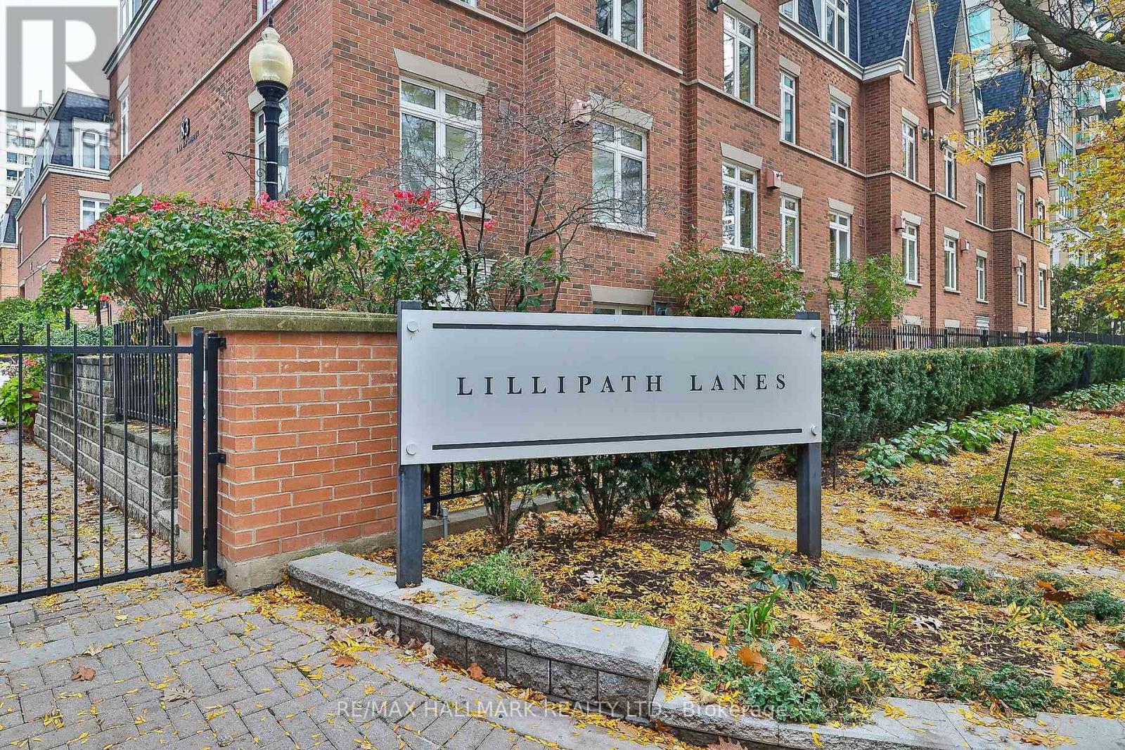 15 - 83 LILLIAN STREET, Toronto, Ontario