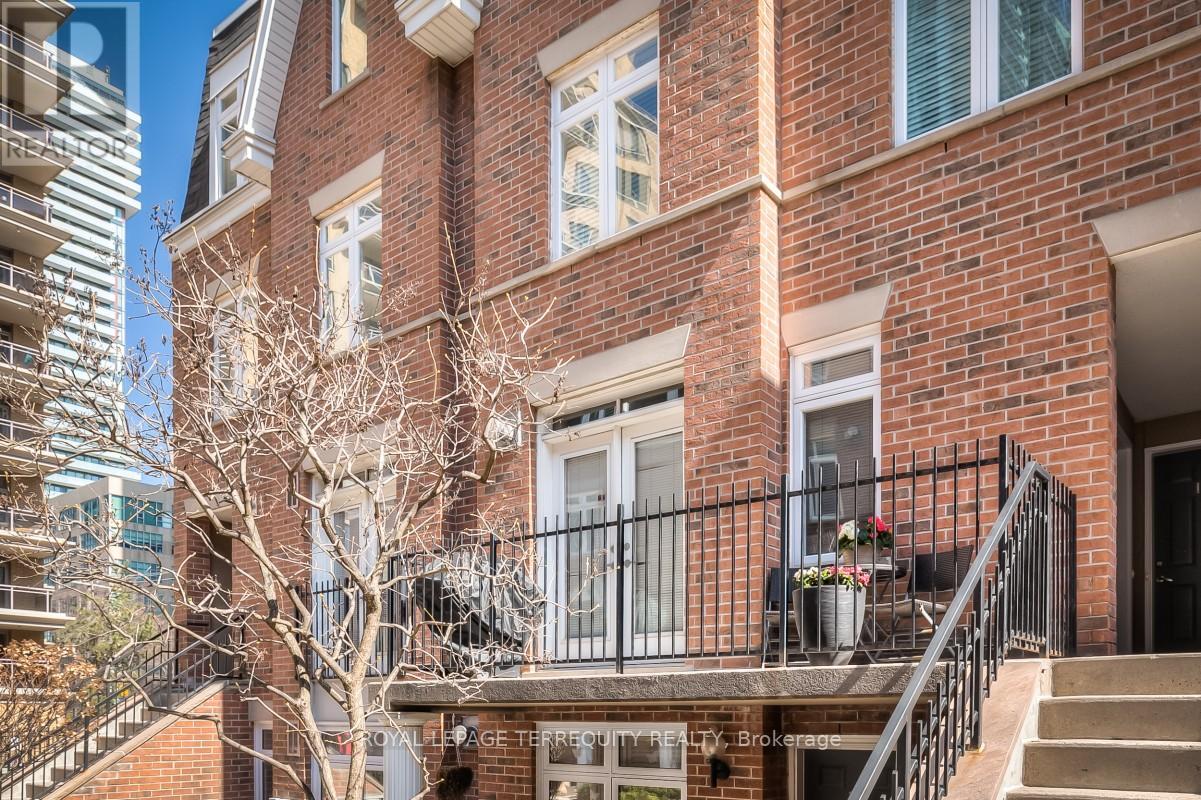 18 - 106 Redpath Avenue, Toronto, Ontario  M4S 2J7 - Photo 3 - C13115802