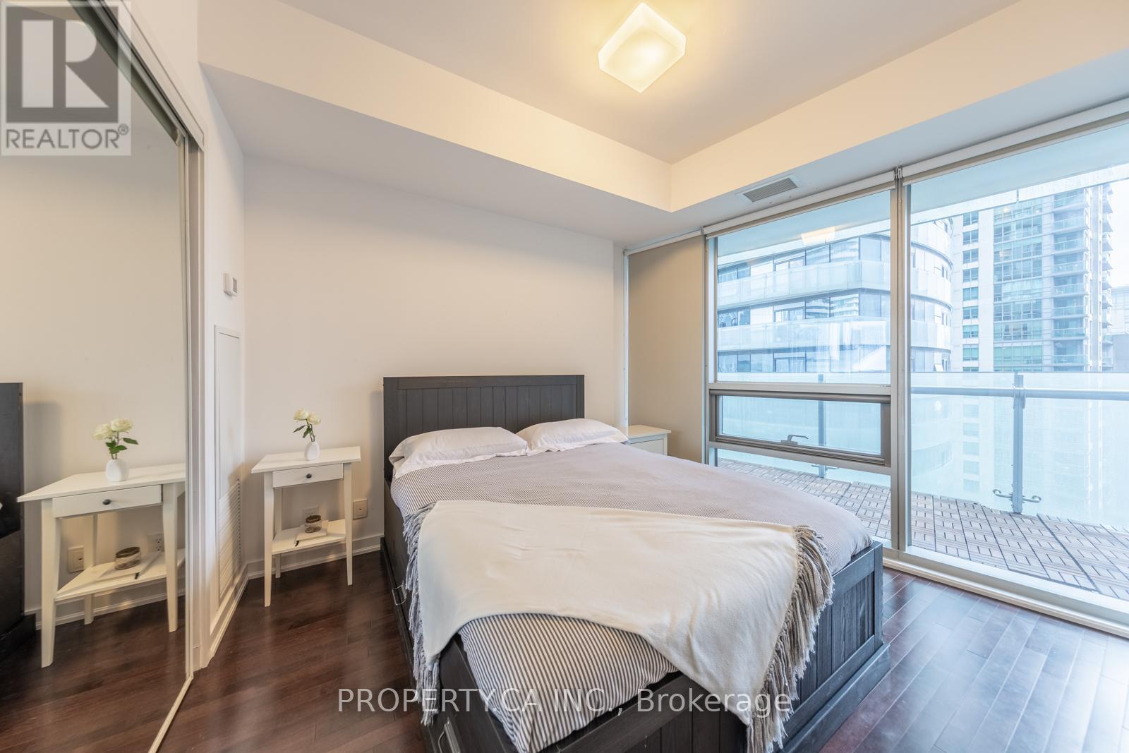 806 - 14 York Street, Toronto, Ontario  M5J 2Z2 - Photo 14 - C13115854