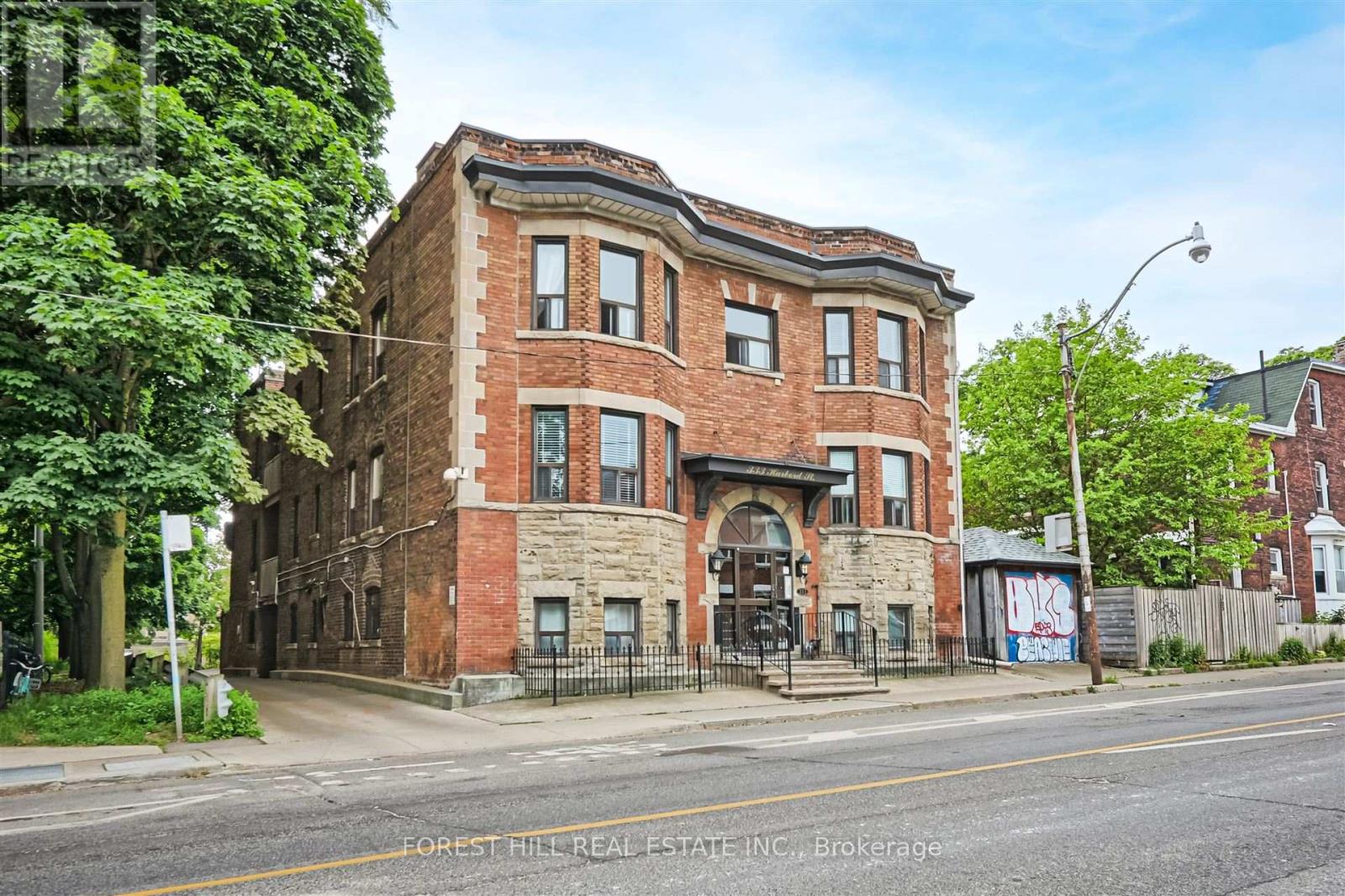 103 - 333 Harbord Street, Toronto, Ontario  M6G 1H3 - Photo 2 - C13115924