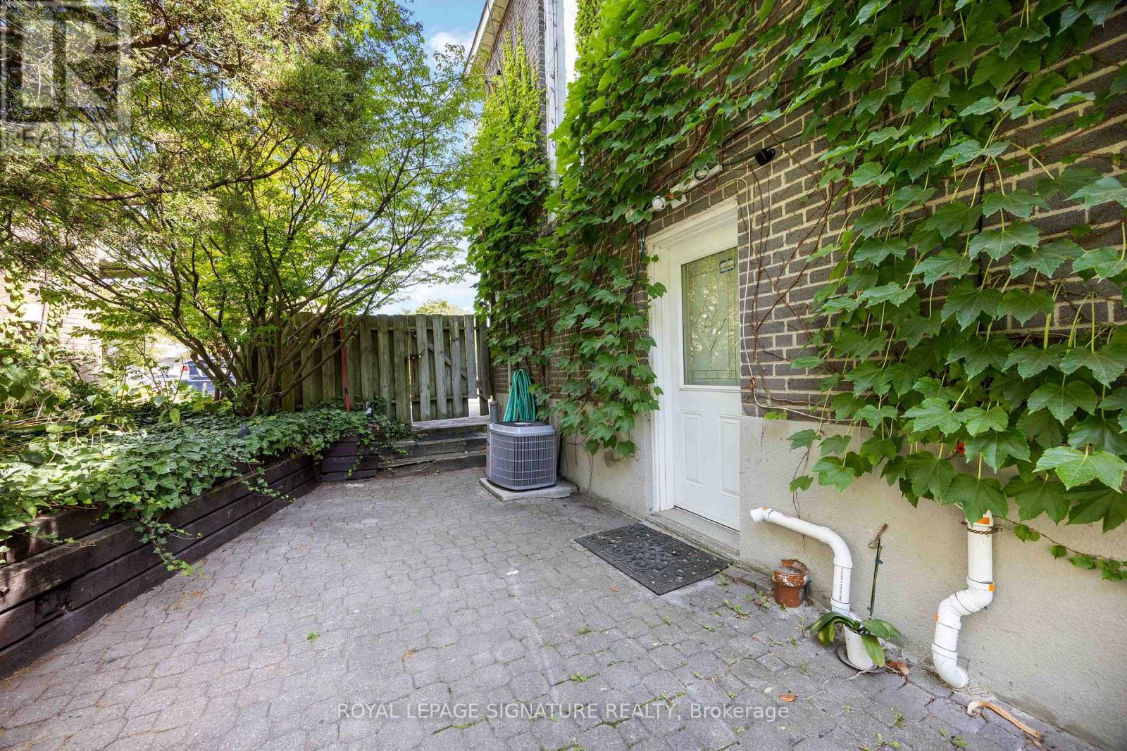 104 Billington Crescent, Toronto, Ontario  M3A 2G6 - Photo 29 - C13115934