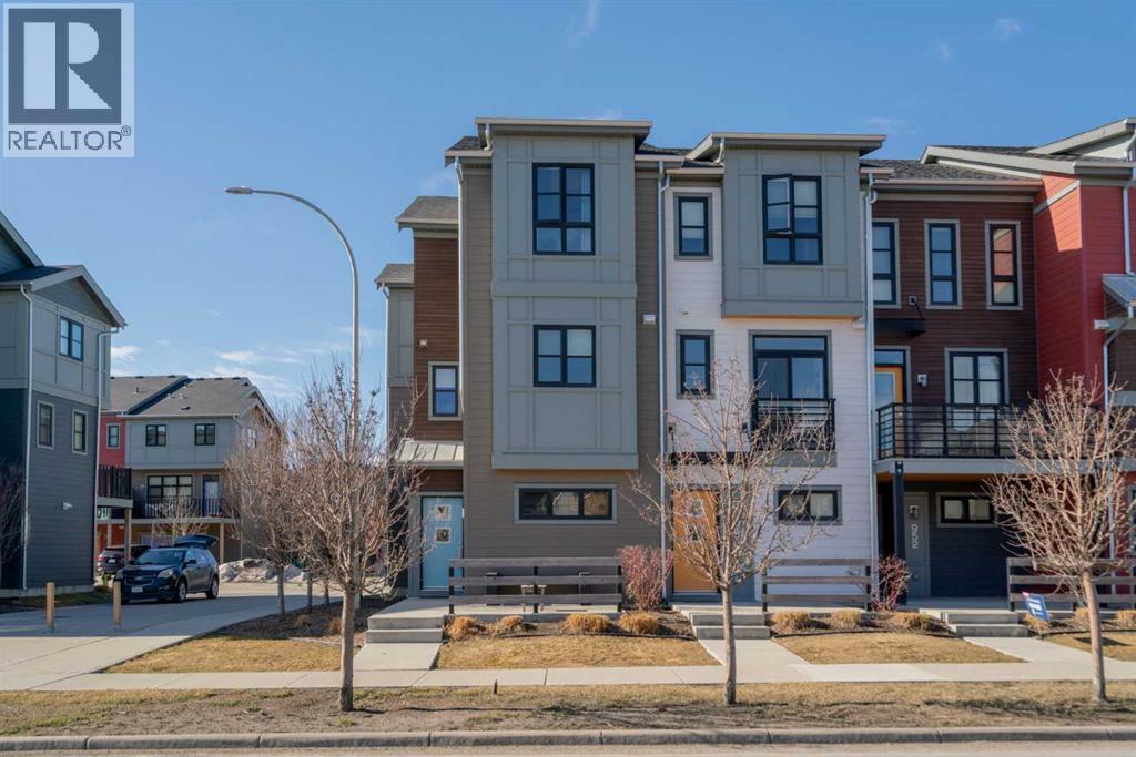 960 Walden Drive Se, Calgary, Alberta  T2X 4C4 - Photo 2 - A2301145