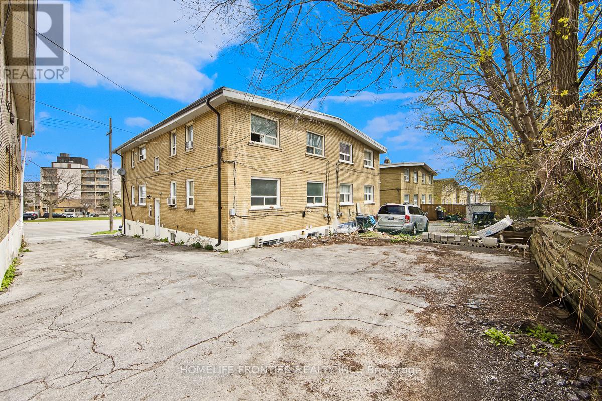 2953 Lawrence Avenue E, Toronto, Ontario  M1P 2V6 - Photo 26 - E13115754
