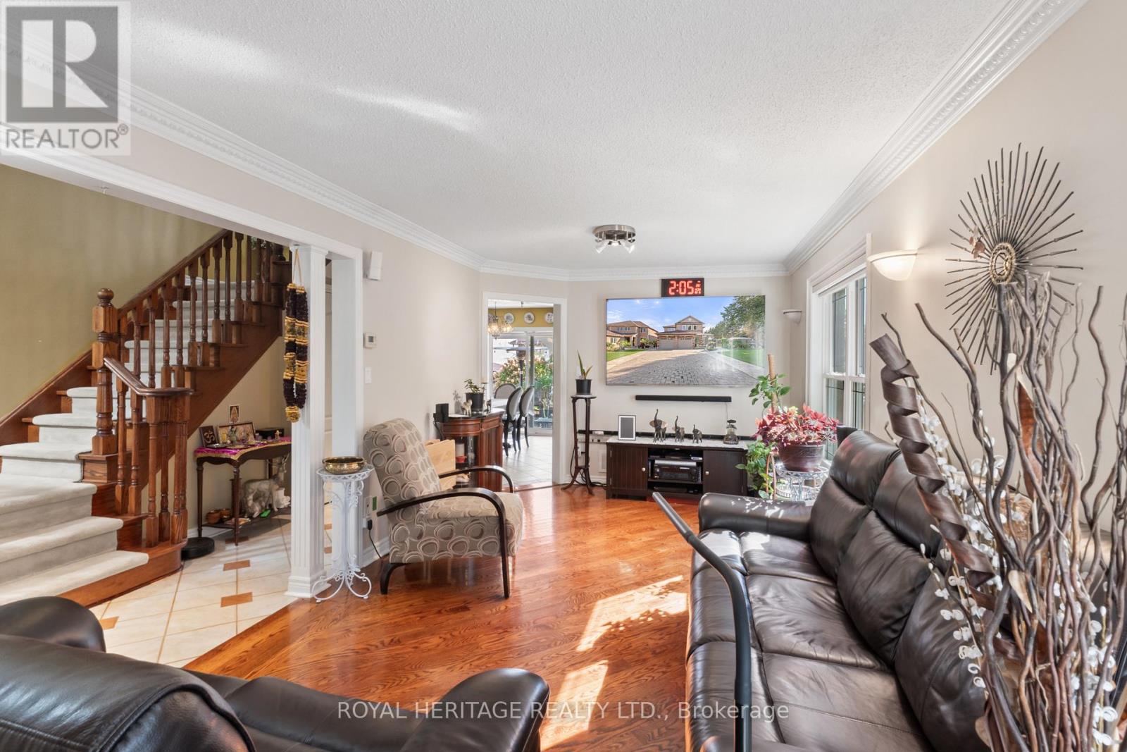 1101 Gossamer Drive, Pickering, Ontario  L1X 2T7 - Photo 11 - E13115908