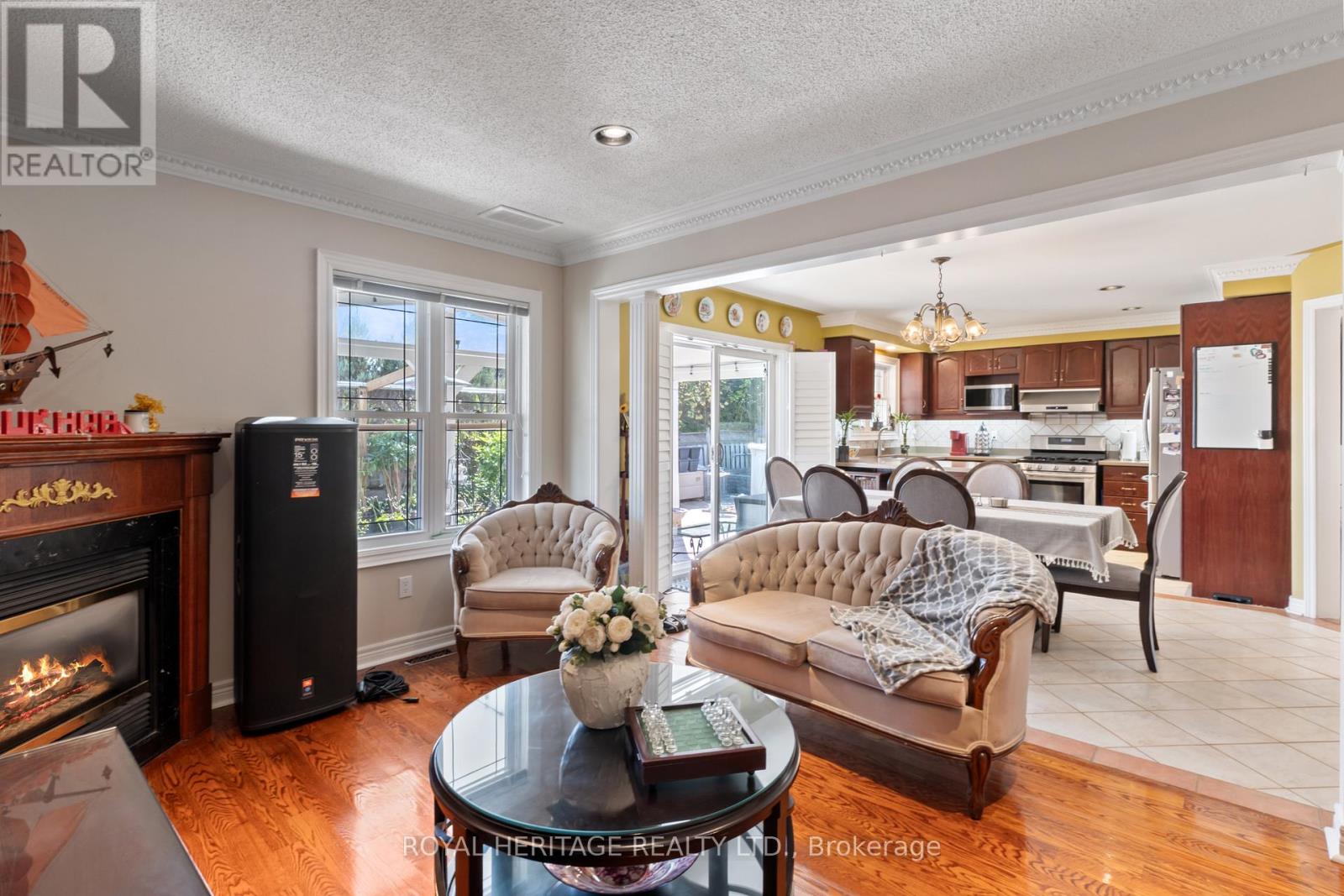 1101 Gossamer Drive, Pickering, Ontario  L1X 2T7 - Photo 23 - E13115908