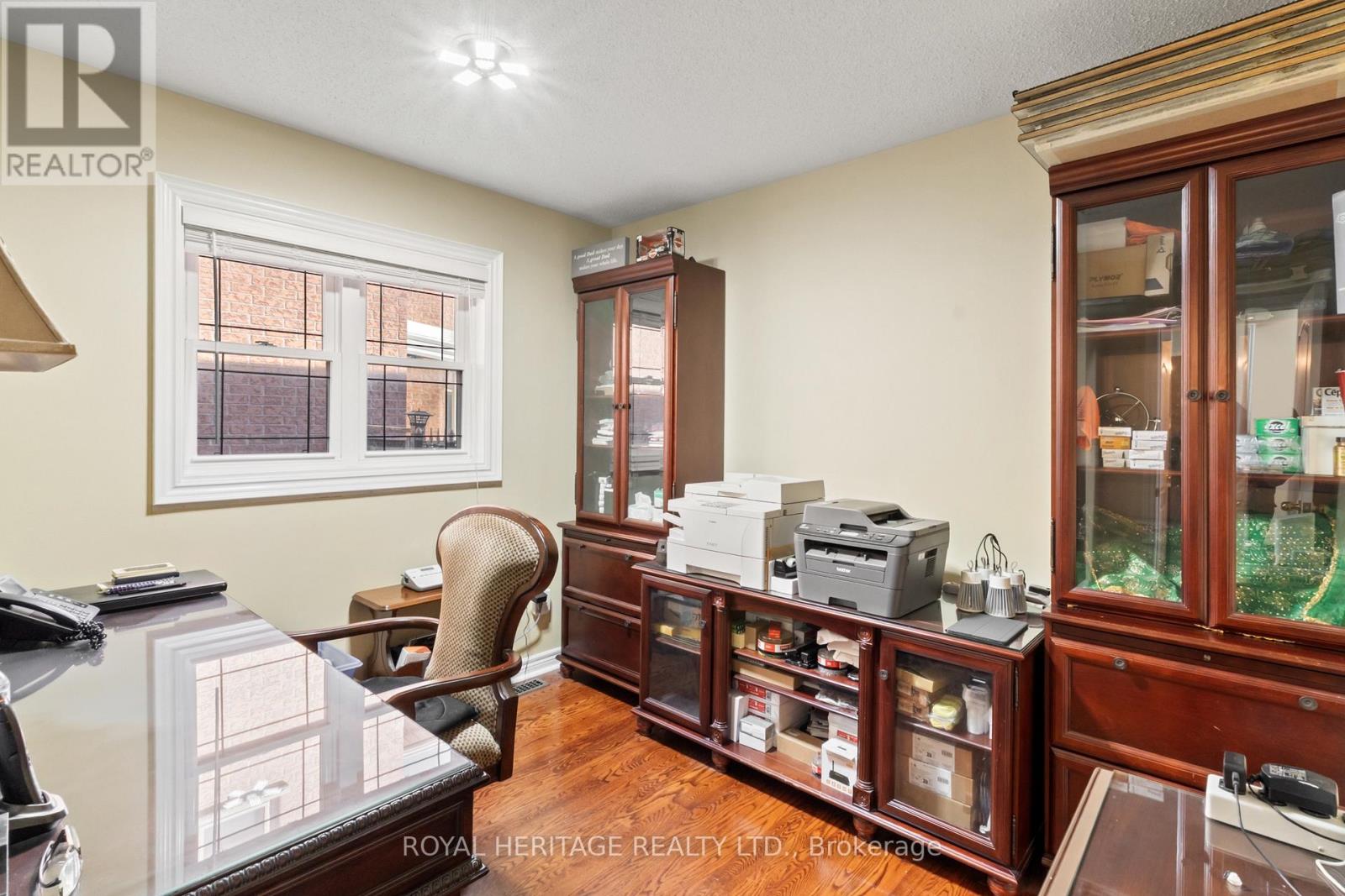 1101 Gossamer Drive, Pickering, Ontario  L1X 2T7 - Photo 24 - E13115908