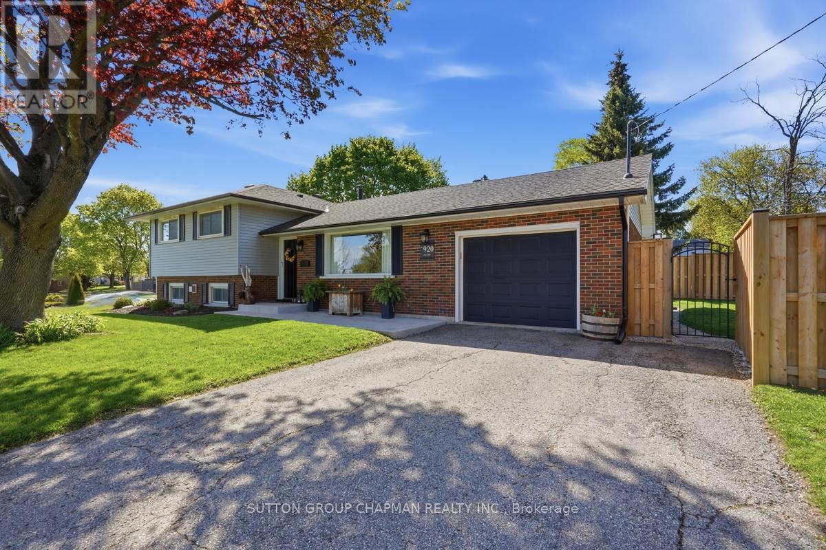 920 ALICE STREET, Woodstock, Ontario