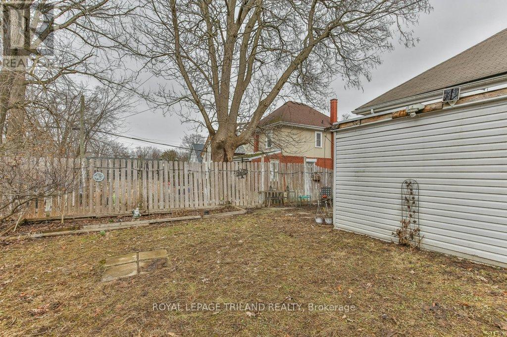 11 Mackay Avenue, London South, Ontario  N6J 2T5 - Photo 26 - X13116216
