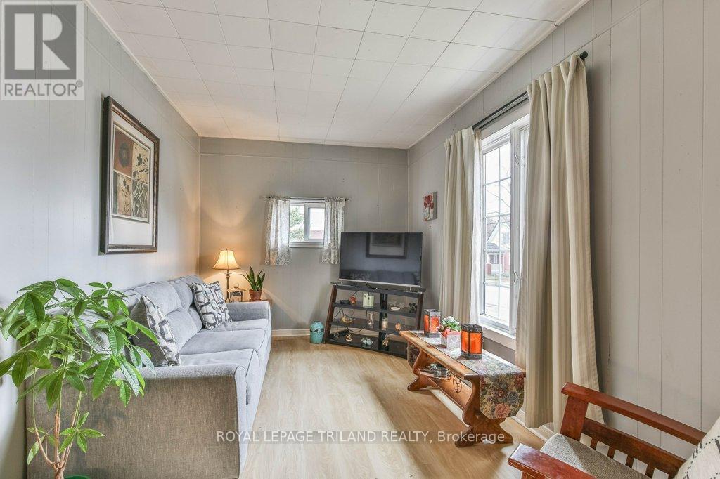 11 Mackay Avenue, London South, Ontario  N6J 2T5 - Photo 7 - X13116216