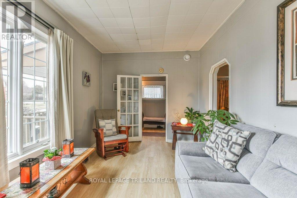 11 Mackay Avenue, London South, Ontario  N6J 2T5 - Photo 9 - X13116216
