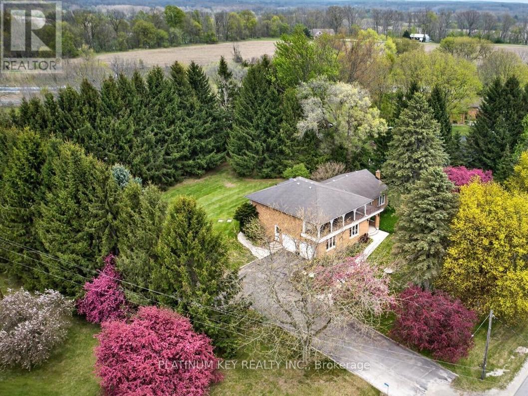 21610 ADELAIDE ROAD, Strathroy-Caradoc, Ontario