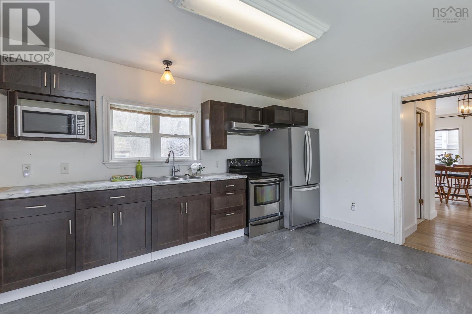 19 Station Road, South Maitland, Nova Scotia  B0N 2H0 - Photo 11 - 202610543