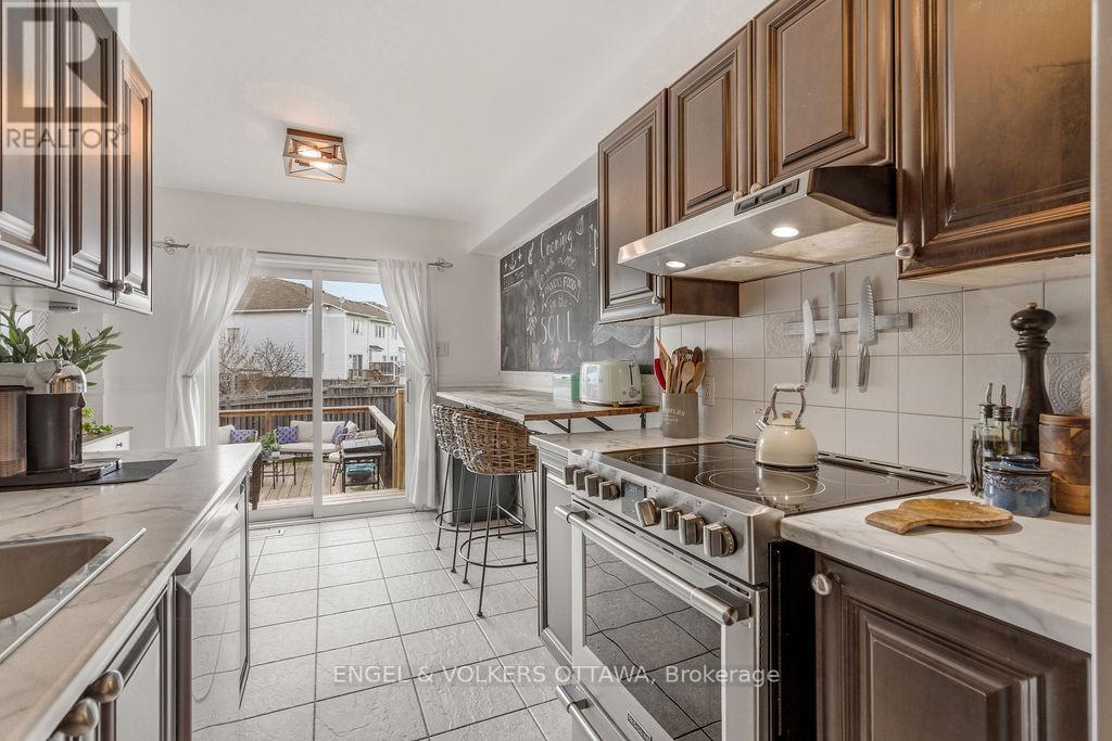371 Hillsboro Private, Ottawa, Ontario  K2M 3B1 - Photo 11 - X13115984