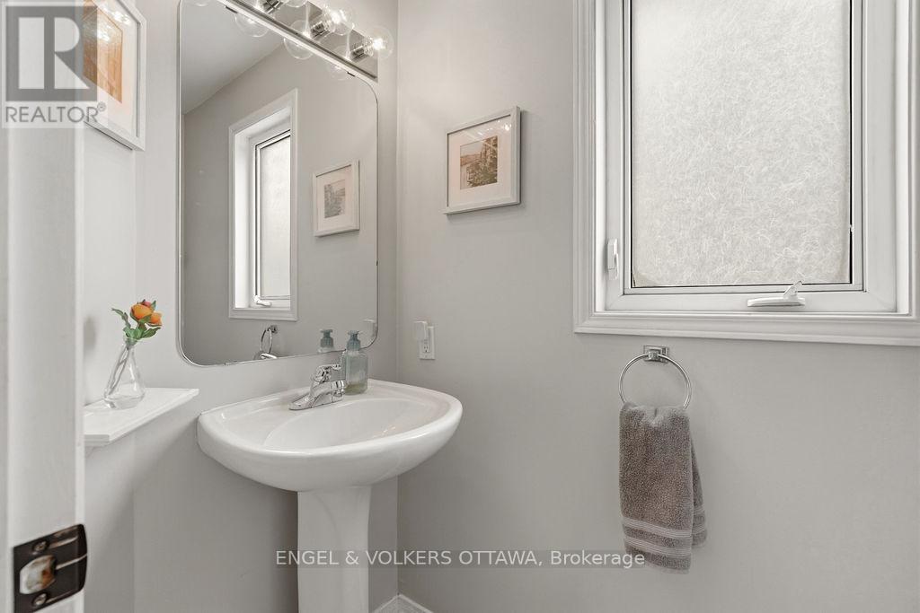 371 Hillsboro Private, Ottawa, Ontario  K2M 3B1 - Photo 17 - X13115984