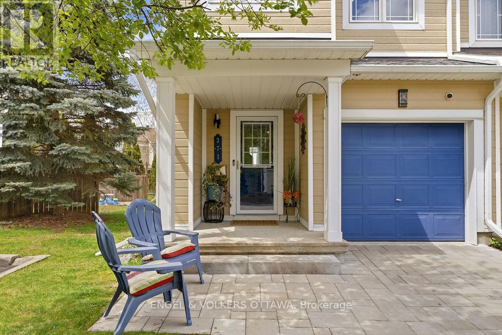 371 Hillsboro Private, Ottawa, Ontario  K2M 3B1 - Photo 3 - X13115984
