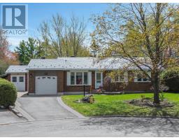 8 TEAKWOOD COURT, Ottawa, Ontario