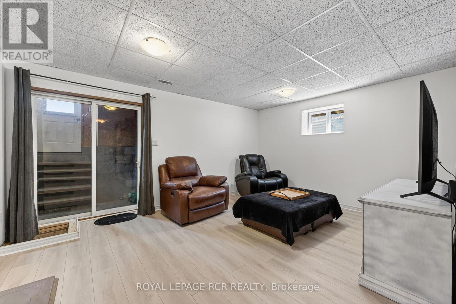 266 Kenwood Avenue, Georgina, Ontario  L4P 2X5 - Photo 21 - N13115766