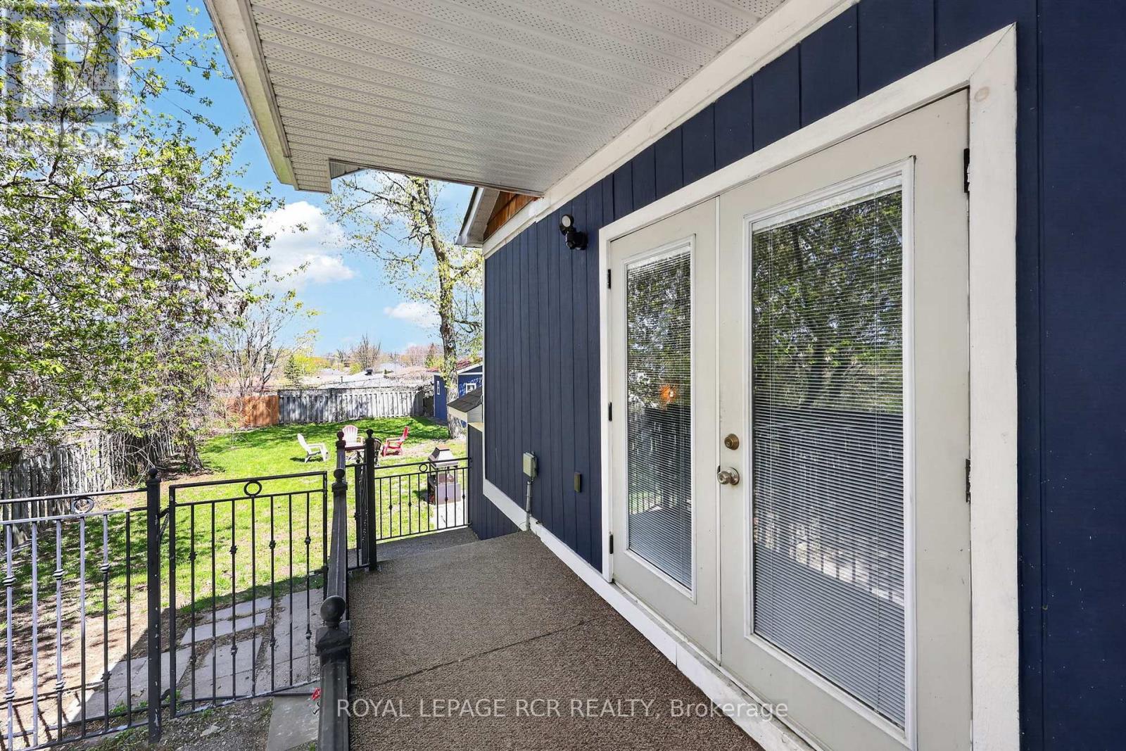 266 Kenwood Avenue, Georgina, Ontario  L4P 2X5 - Photo 29 - N13115766