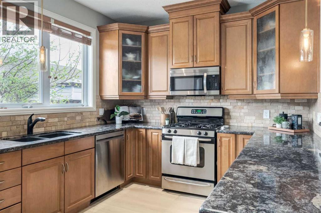 3117 Don Ethell Boulevard Sw, Calgary, Alberta  T3E 7A9 - Photo 10 - A2310230