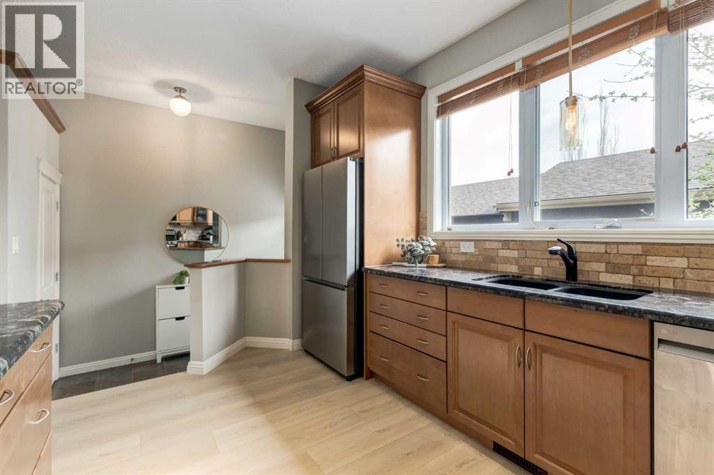 3117 Don Ethell Boulevard Sw, Calgary, Alberta  T3E 7A9 - Photo 12 - A2310230