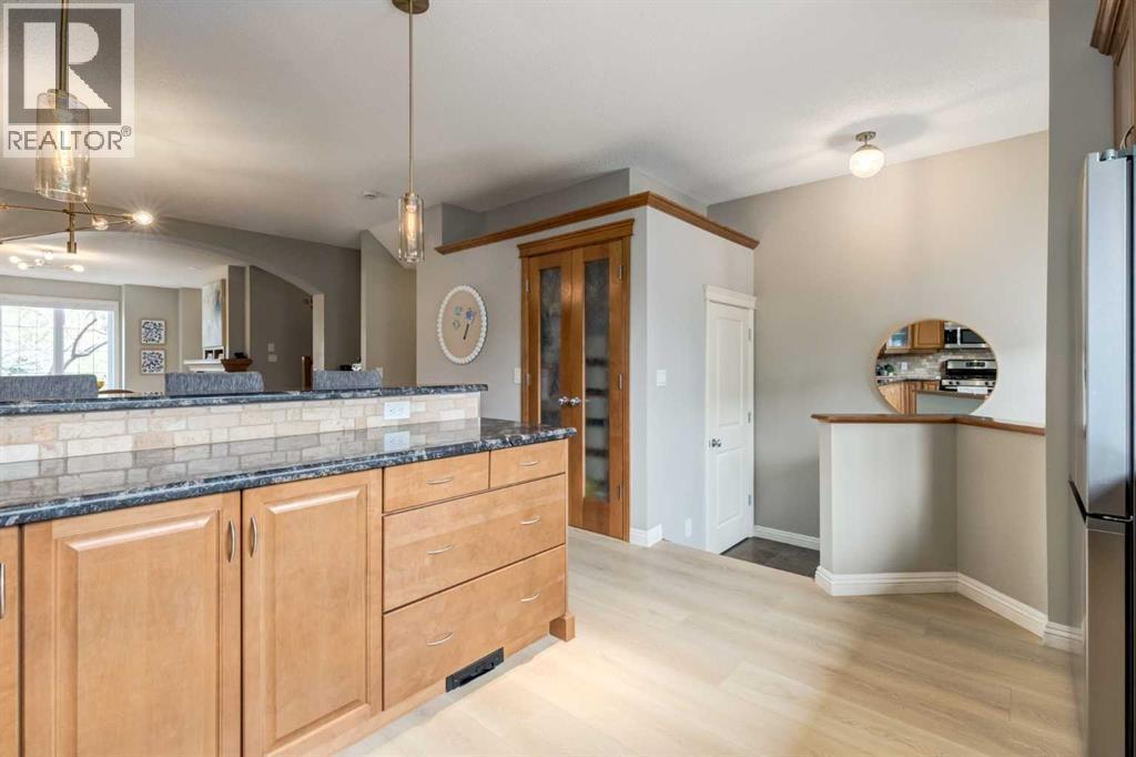 3117 Don Ethell Boulevard Sw, Calgary, Alberta  T3E 7A9 - Photo 13 - A2310230