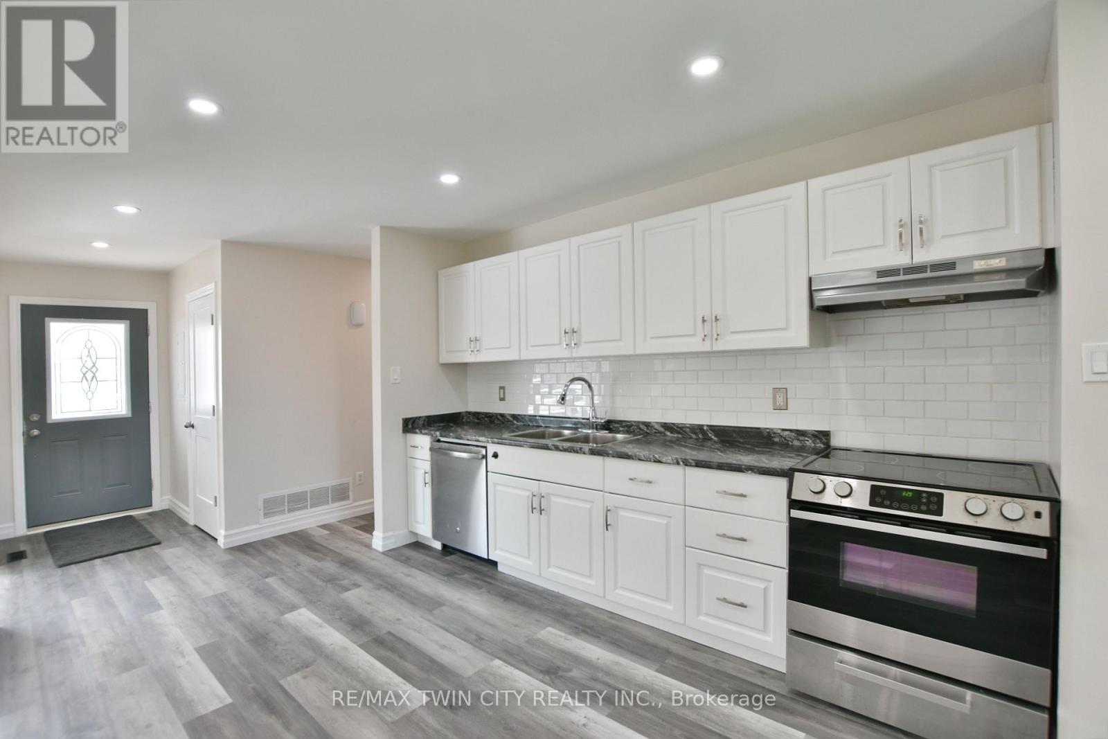 2 - 8 Rhonda Road, Collingwood, Ontario  L9Y 4G4 - Photo 11 - S13115858