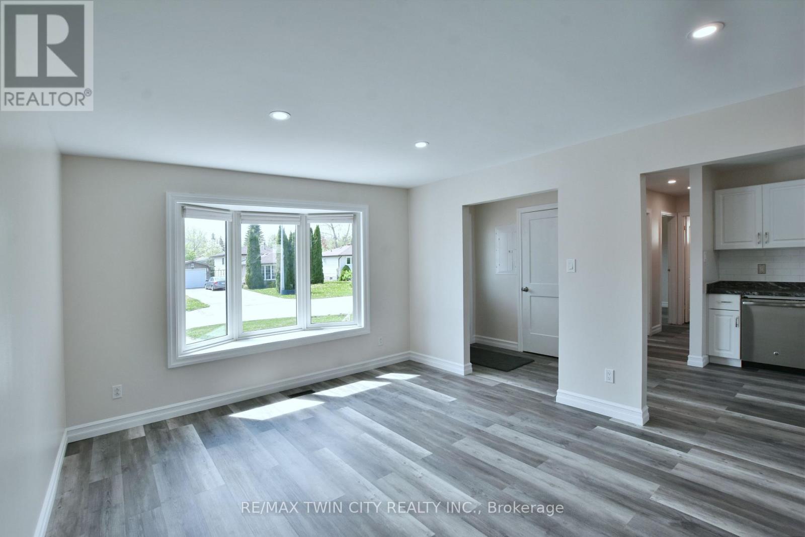 2 - 8 Rhonda Road, Collingwood, Ontario  L9Y 4G4 - Photo 7 - S13115858