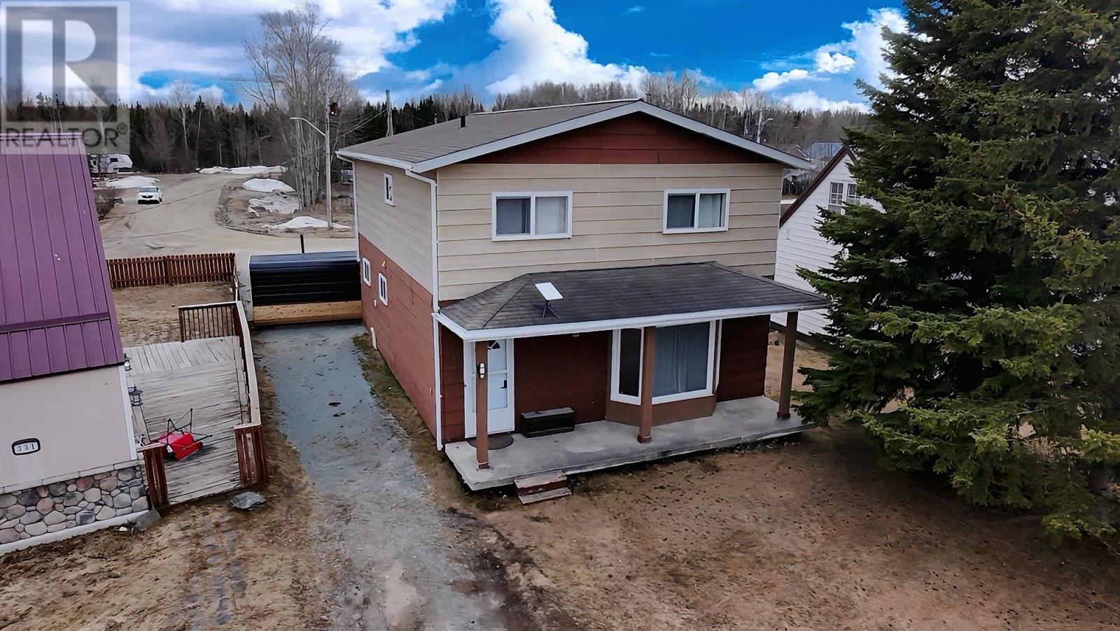 329 Ball Park CRES, Geraldton, Ontario