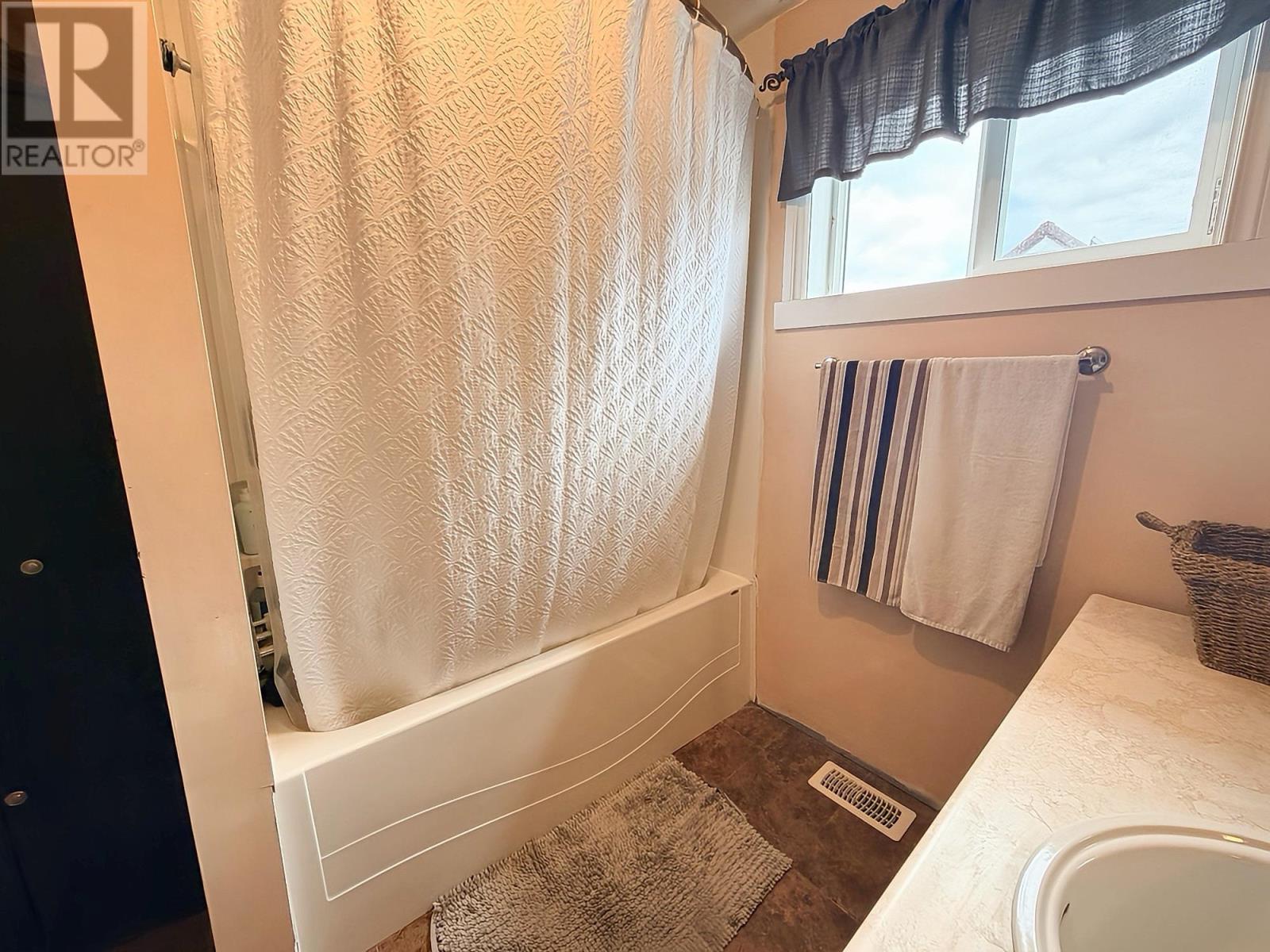 329 Ball Park Cres, Geraldton, Ontario  P0T 1M0 - Photo 14 - TB2600997