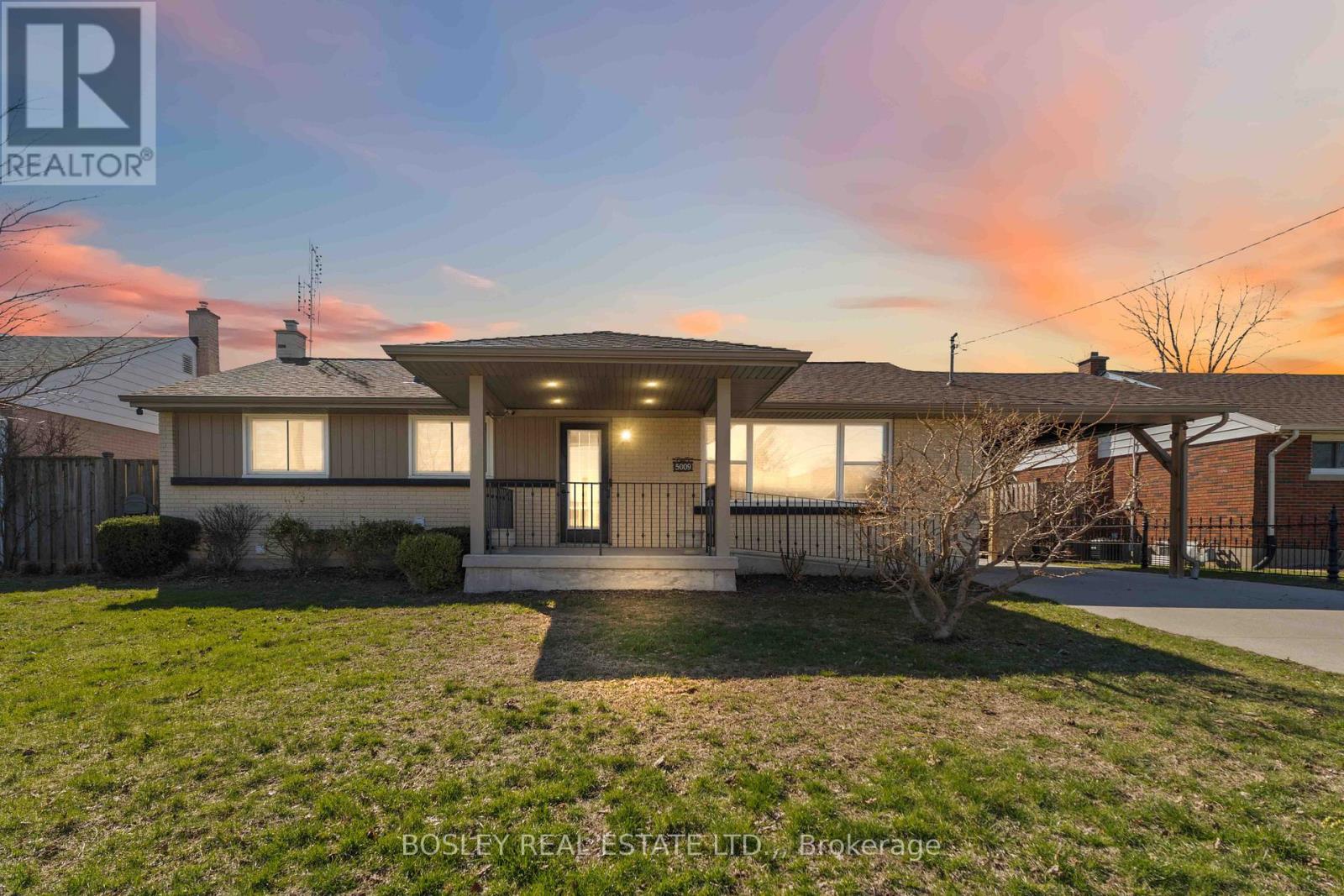 5009 Amelia Crescent, Niagara Falls (Cherrywood), Ontario  L2E 5C4 - Photo 1 - X13116174