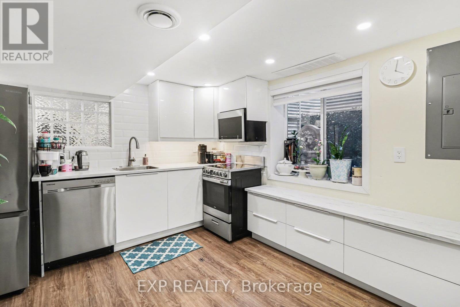 2332 Ogilvie Road, Ottawa, Ontario  K1J 7N6 - Photo 26 - X12942988