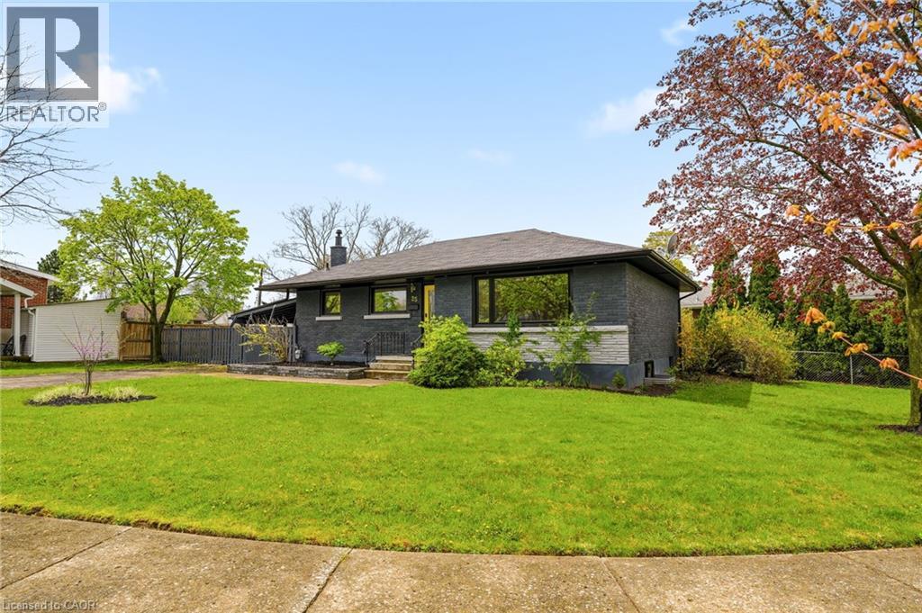 25 Briarsdale Drive, St. Catharines, Ontario  L2T 2Z4 - Photo 2 - 40829407