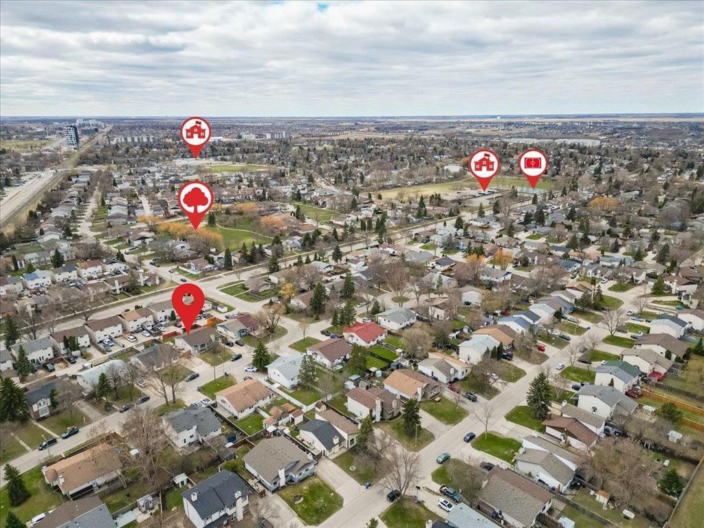 68 Lake Village Road, Winnipeg, Manitoba  R3T 4M8 - Photo 1 - 202610097