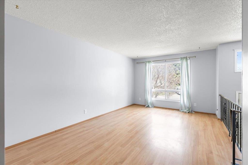 68 Lake Village Road, Winnipeg, Manitoba  R3T 4M8 - Photo 3 - 202610097