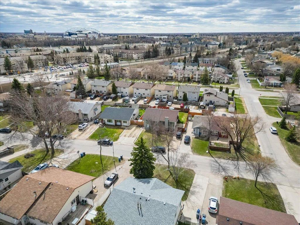 68 Lake Village Road, Winnipeg, Manitoba  R3T 4M8 - Photo 35 - 202610097