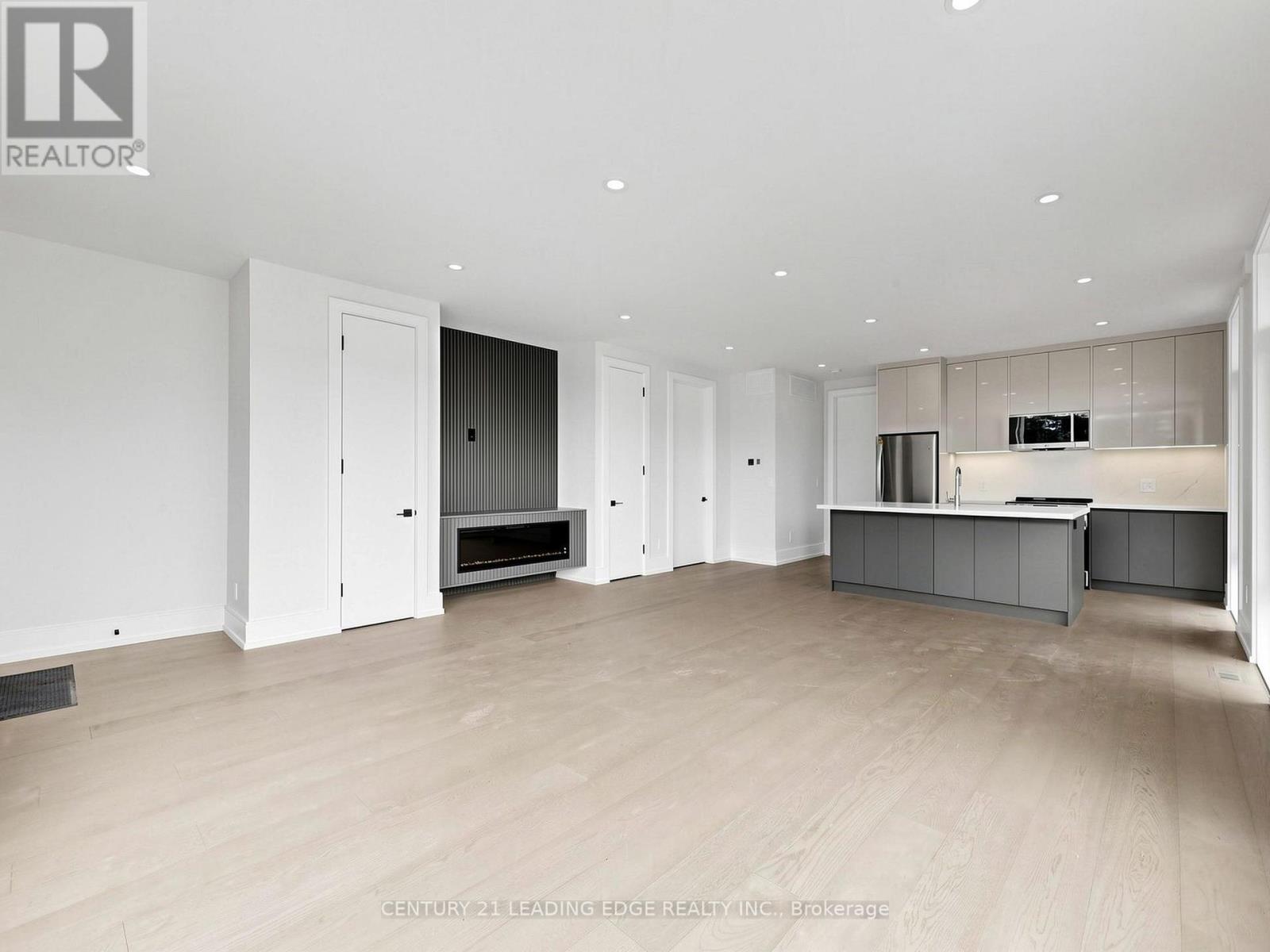 1 - 170 Dixon Road, Toronto, Ontario  M9P 2L8 - Photo 4 - W13115720