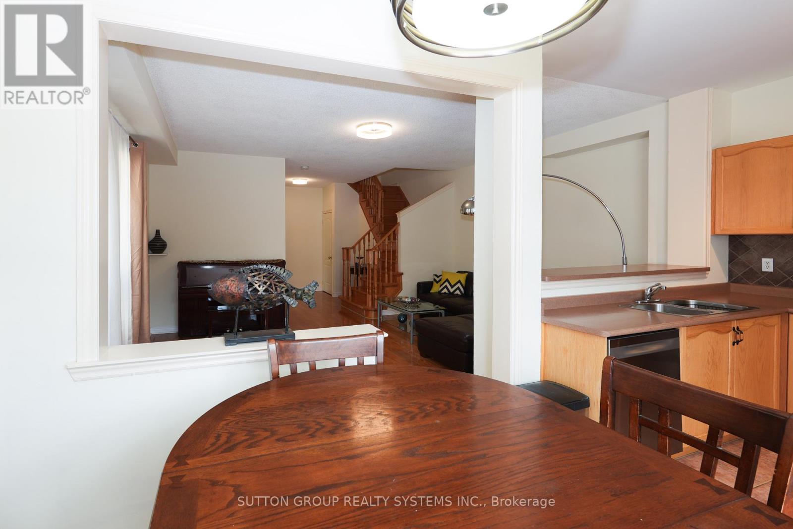 5636 Raleigh Street, Mississauga, Ontario  L5M 7E4 - Photo 13 - W13115822
