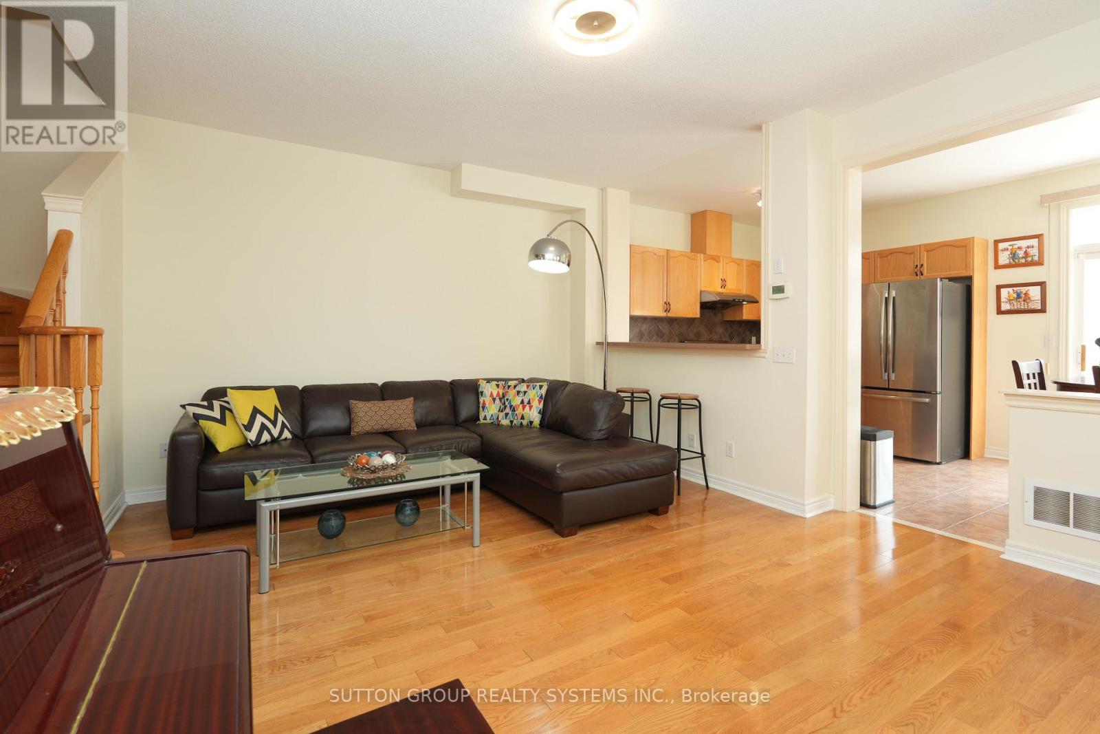 5636 Raleigh Street, Mississauga, Ontario  L5M 7E4 - Photo 5 - W13115822