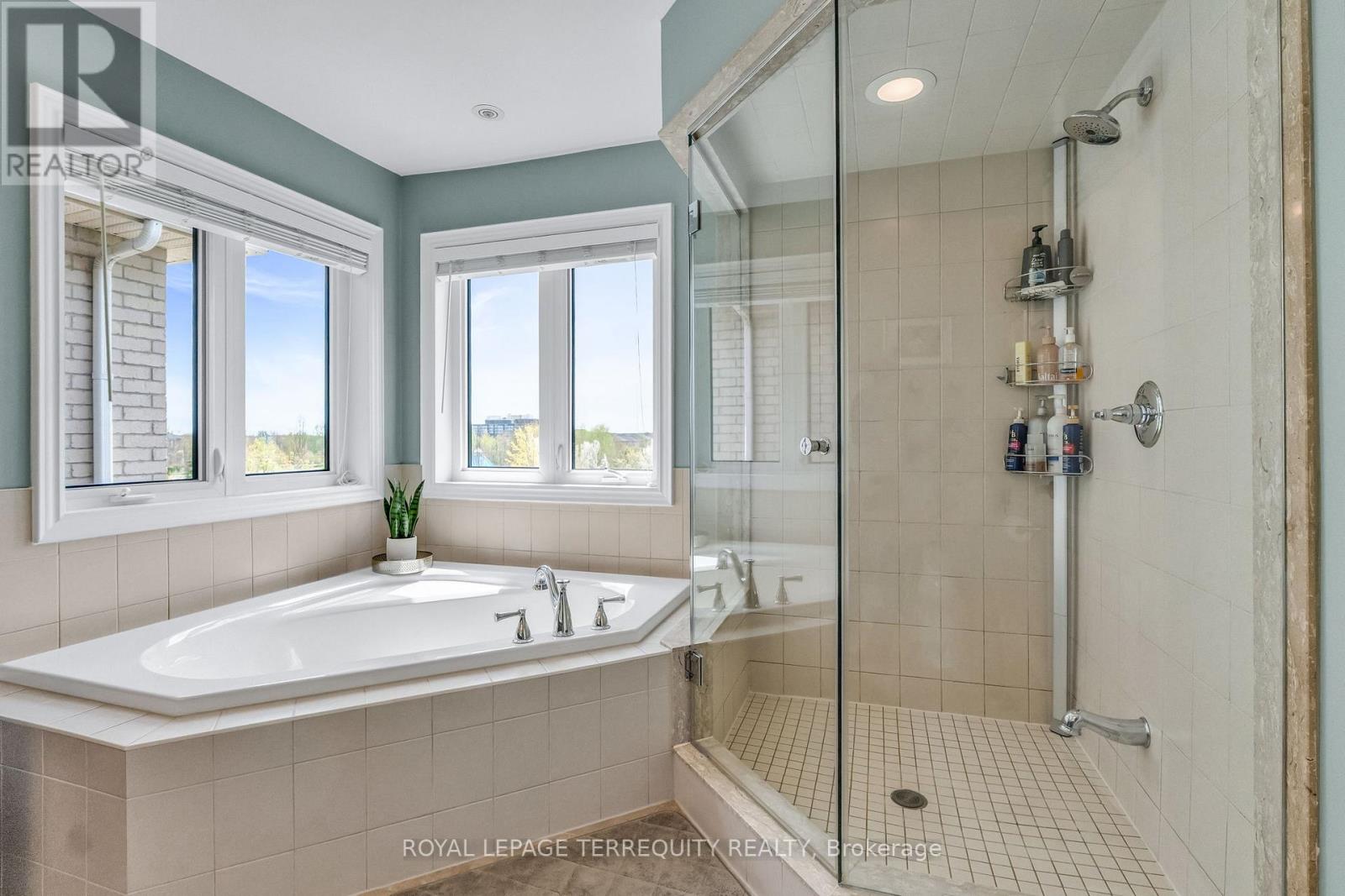 2298 Millstone Drive, Oakville, Ontario  L6M 0H1 - Photo 24 - W13115860