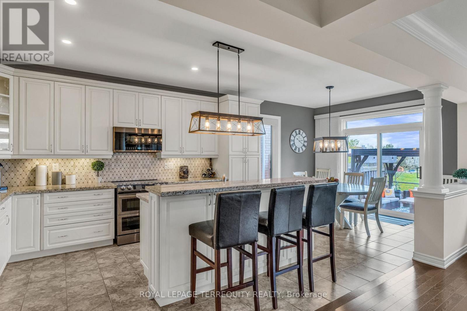 2298 Millstone Drive, Oakville, Ontario  L6M 0H1 - Photo 8 - W13115860