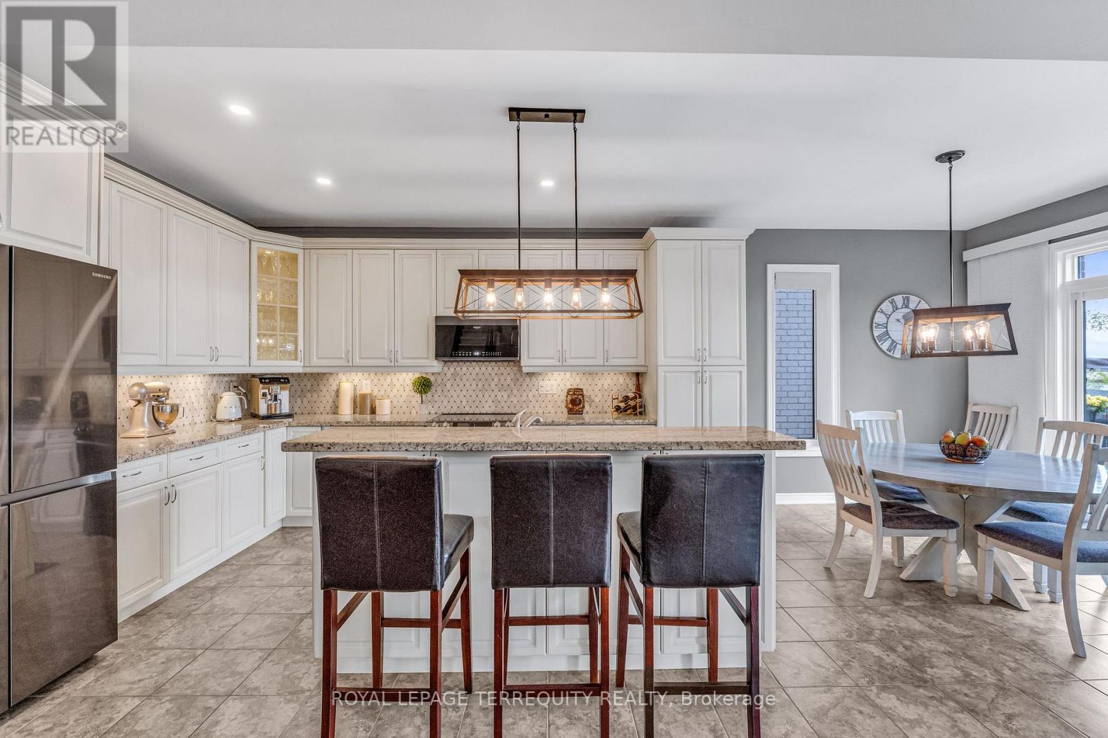 2298 Millstone Drive, Oakville, Ontario  L6M 0H1 - Photo 9 - W13115860